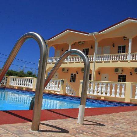 Yacht View Apartments True Blue Exterior foto